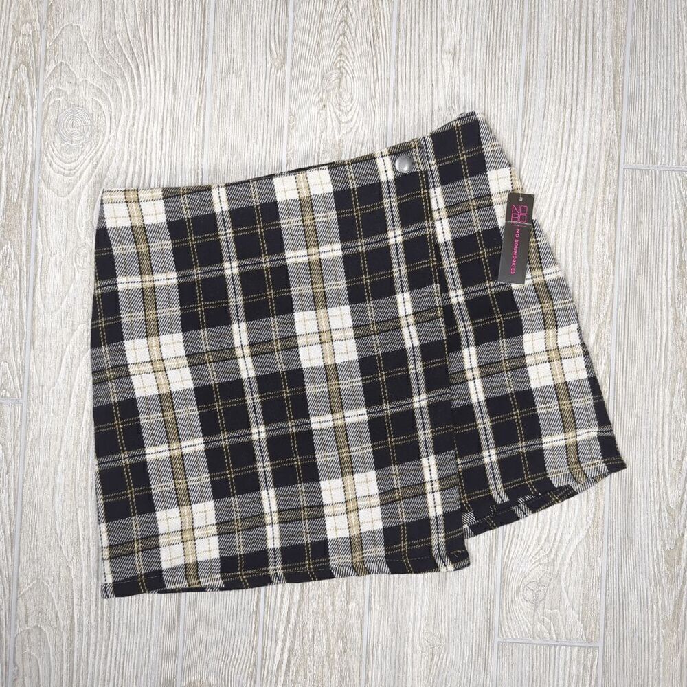 Brand New NB No Boundaries Juniors Flannel Wrap Mini Skirt Tan Black